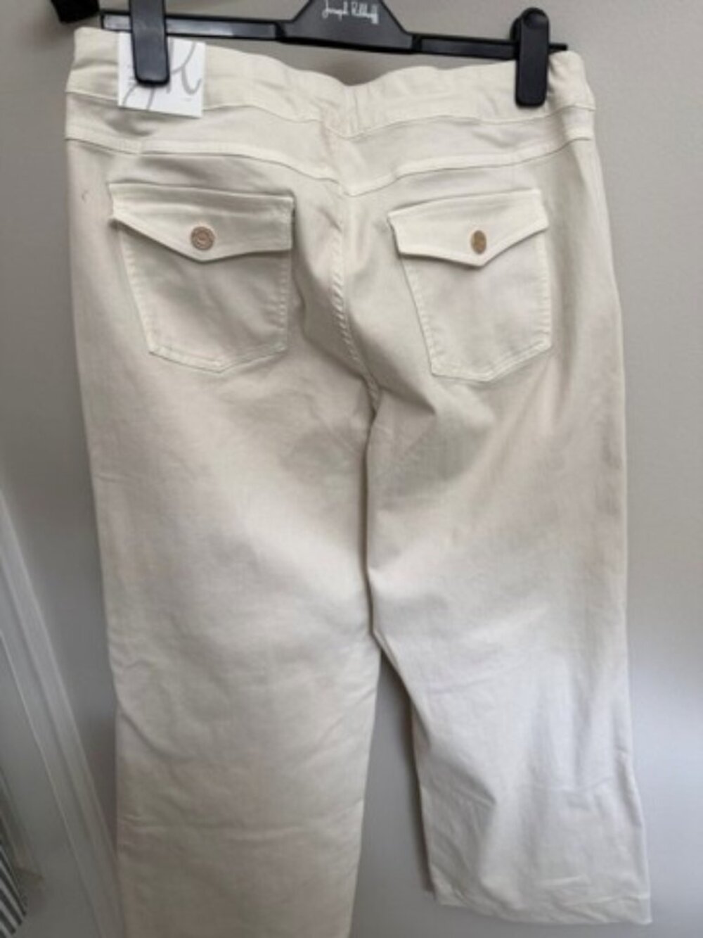 Joseph Ribkoff Pants – Stylish & Versatile - Picture 2 of 5